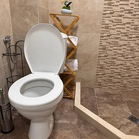 Goldy With Private Garden * Burgas Stad