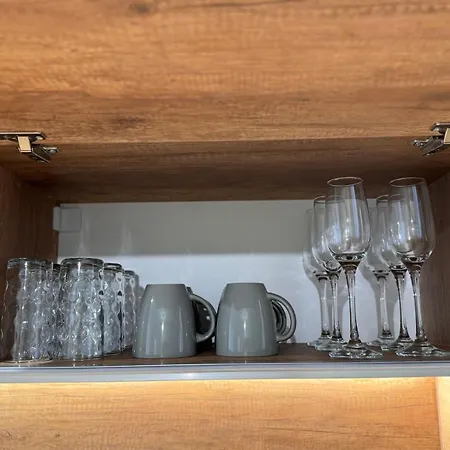 Goldy With Private Garden Appartement Burgas Stad