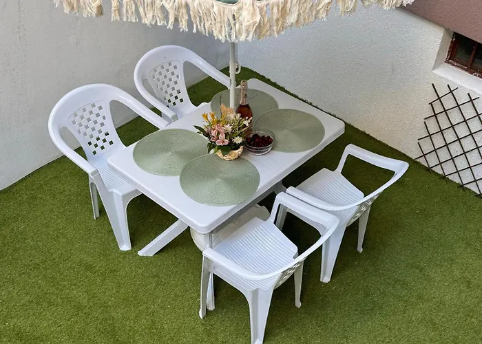 Goldy With Private Garden * Burgasz