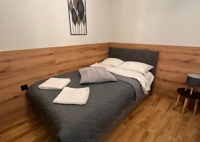 Apartman Goldy With Private Garden Burgasz