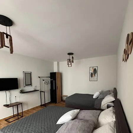 Goldy With Private Garden Apartment Burgas