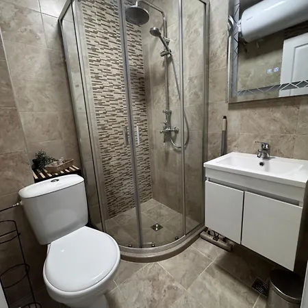 Goldy With Private Garden 부르가스